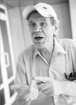 Анатолий КОРЕНЬКОВ, пенсионер: Я выведу их на чистую воду