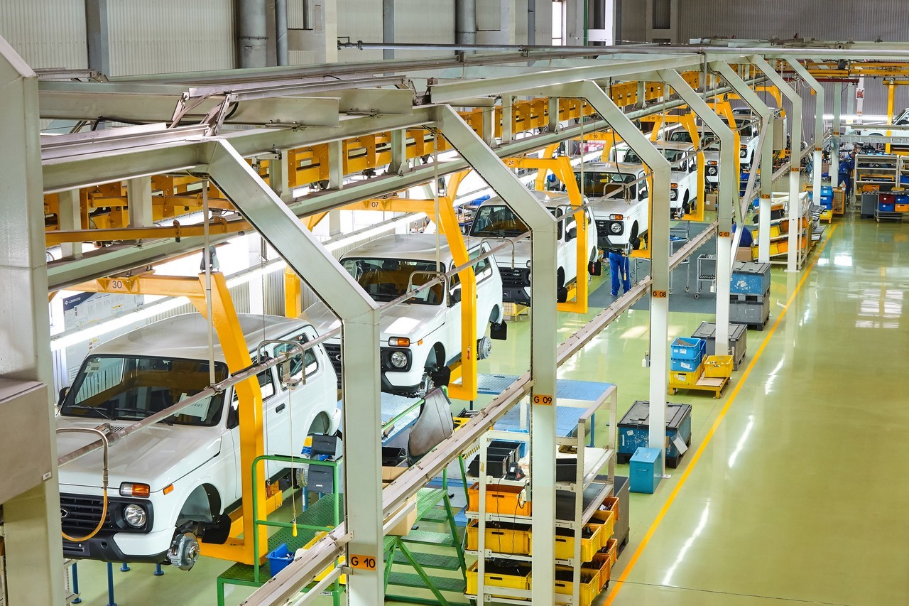 Сборка внедорожника LADA 4x4 на конвейере "АЗИЯ АВТО"