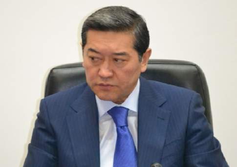 Экс-премьер-министр Серик Ахметов взят под домашний арест по обвинению в коррупции