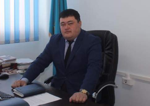 Избивший подростка сельский аким в Акмолинской области снят с должности