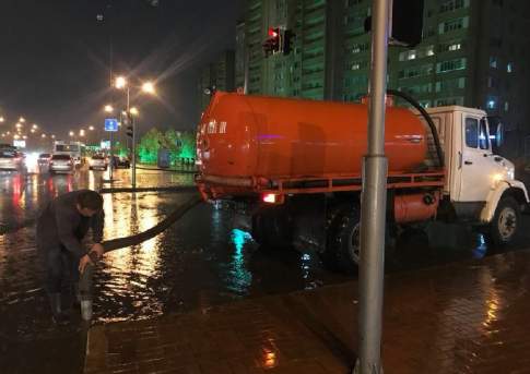 Почти месячная норма осадков выпала менее чем за сутки в Астане