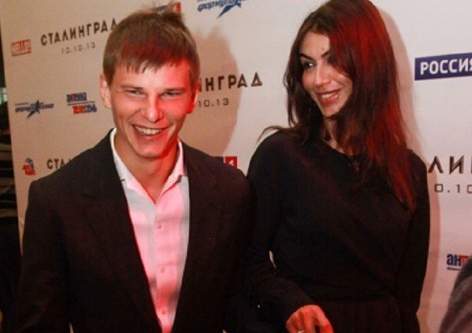 Факты угроз со стороны супруги футболиста Аршавина в адрес казахстанской модели не подтвердились
