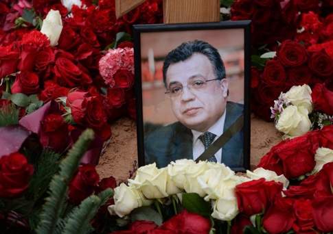 СМИ: в Турции арестовали россиянку, связанную с убийцей посла Карлова