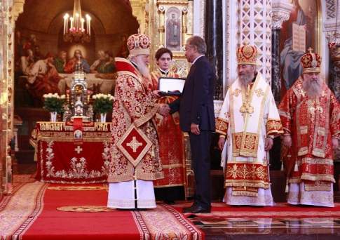 Патриарх Московский и Всея Руси Кирилл награжден орденом «Достық»