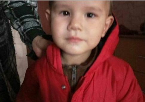 Родные спасенного в ДТП трехлетнего малыша нашлись
