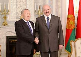 Президенты Казахстана и Беларуси рассмотрели вопросы взаимодействия в рамках ЕАЭС