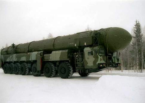 Россия провела испытательный пуск межконтинентальной баллистической ракеты