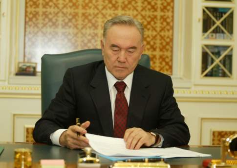Президент Казахстана утвердил инструкцию о применении оружия и боевой техники для пресечения актов терроризма