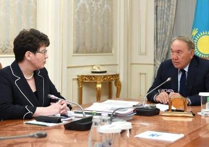 Назарбаеву представили информацию о текущей деятельности счетного комитета РК