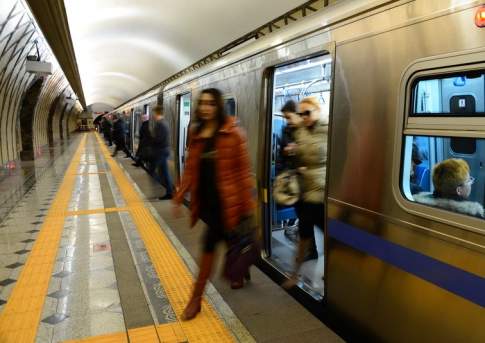 В Алматы эвакуировали пассажиров со всех станций метро
