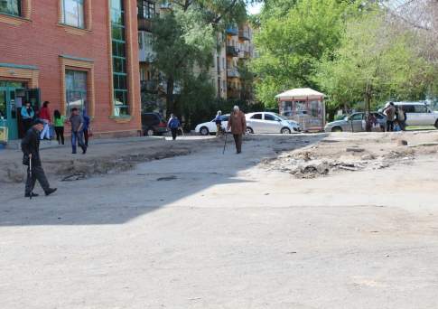 В Усть-Каменогорске местные власти начали борьбу с мини-рынками