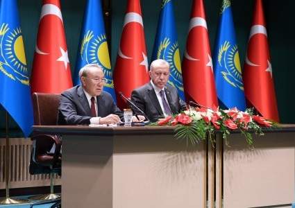 Казахстан и Турция договорились о наращивании товарооборота до 5 млрд долларов в год
