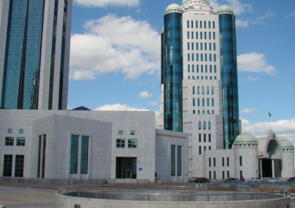 Парламент Казахстана принял трехлетний бюджет