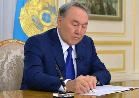 Поправки в законодательство по вопросам обеспечения военных жильем подписал Назарбаев