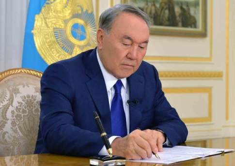 Поправки в конституционное законодательство РК подписал Назарбаев