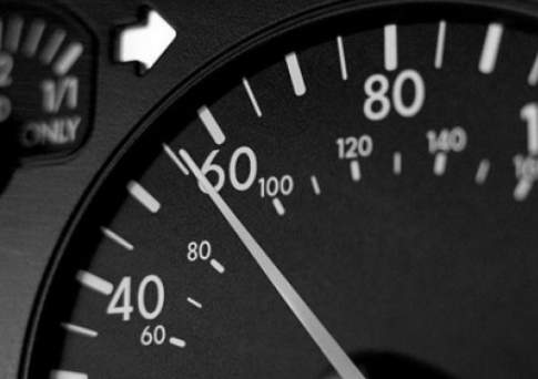 Средняя скорость снижена на ряде участков автодорог в Алматы