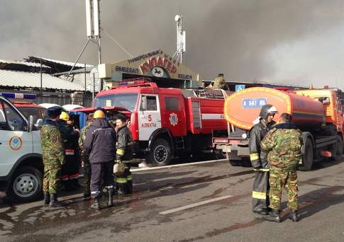 А над городом – черный дым…