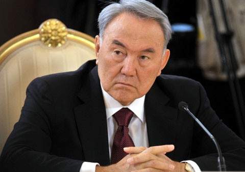 Глава государства поручил приостановить строительство ряда объектов до окончания кризиса