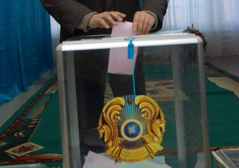  За первые часы президентских выборов в Казахстане проголосовали свыше 19% избирателей