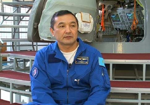 Космонавт Аимбетов возглавил общественный совет профильного министерства