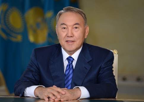 Назарбаев поздравил казахстанцев с праздником Ораза айт