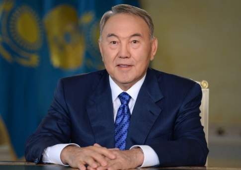 Нурсултан Назарбаев поздравил казахстанцев с Днем Конституции