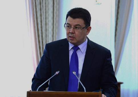 Глава минэнерго назвал стабильной ситуацию на рынке нефтепродуктов в Казахстане