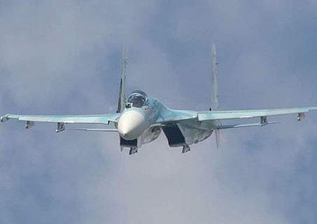 Поиски разбившегося истребителя Су-27 ведутся в пригороде Талдыкоргана - источник
