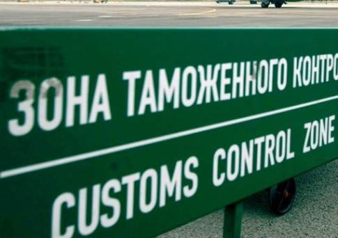 Почти 2,5 тонны колбасы пытался ввезти из Киргизии казахстанец