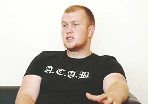 Чтоб чужие боялись