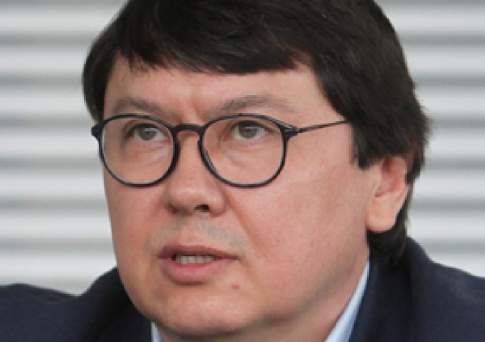 По теории заговора