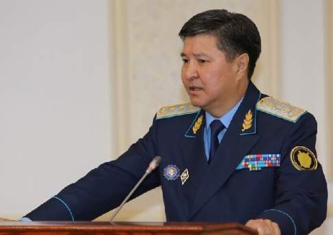 “Почему эти люди не уволены?!”