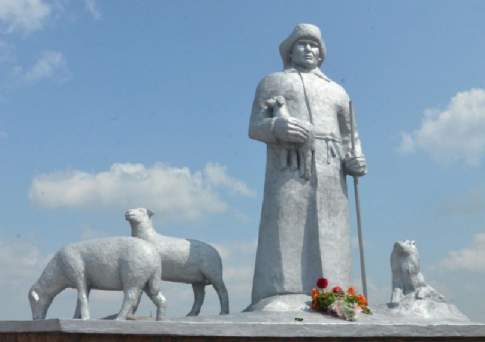 Дань предкам