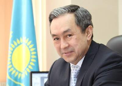 Сложил крылья