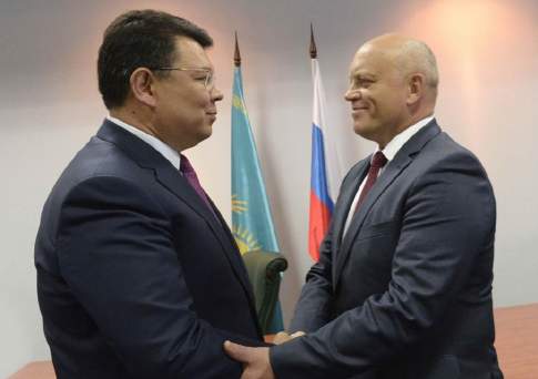 Соседи не разлей вода