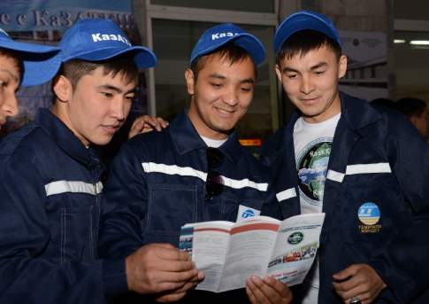 В добрый путь, стройотряды!