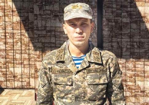Солдат воришек не упустит