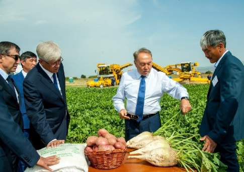 Нурсултан НАЗАРБАЕВ - аграриям Семиречья: Земля должна работать!
