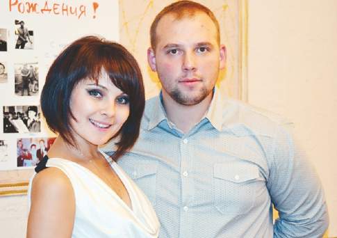 И ангельский быть должен голосок