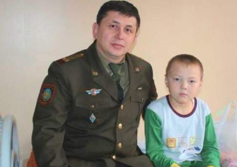Есть отважный мальчуган!