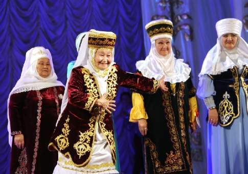 Ваш выход, бабульки!