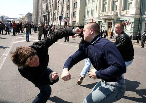 Бей своих,  чтоб чужие боялись!