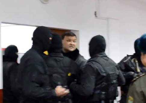 Такие люди - и без охраны?!