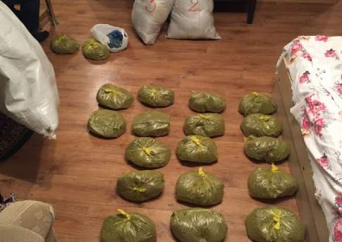 Попали, которые дурь продавали