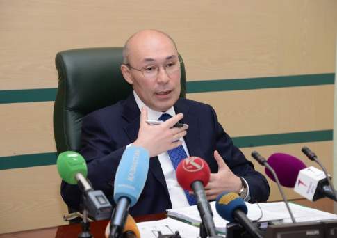 Этот доллар заколебал...