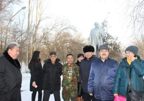 Не трожьте Ленина руками!