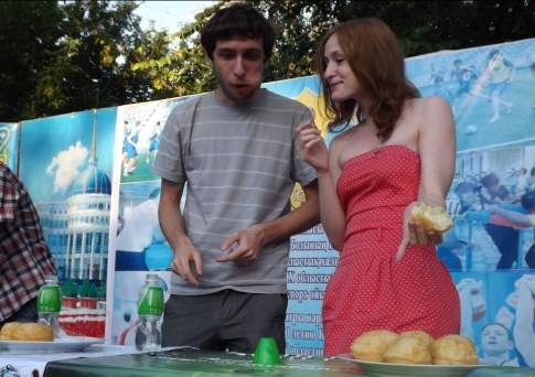 Студент мог бы съесть и больше
