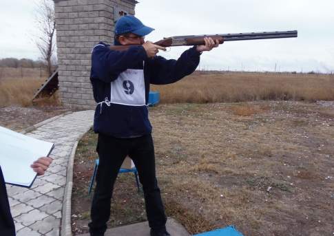 Дай, стрелять буду