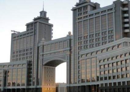 Сложил полномочия