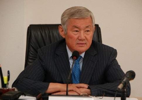 Кому по шапке?!